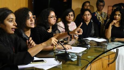 'സ്ത്രീകള്‍ക്കെതിരെ സ്ത്രീകളെ പ്രതിഷ്ഠിക്കുന്നു'; സ്ഥാപകാംഗത്തിനെതിരായ സൈബര്‍ ആക്രമണത്തെ അപലപിച്ച് ഡബ്ല്യുസിസി