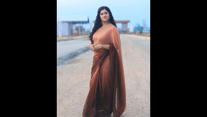 15 வயதில் திருமணம்; சில வருடத்தில் இறந்த கணவர்! கைவிட்ட 2-ஆவது கணவர்! விஜய் டிவி சீரியல் நடிகையின் கண்ணீர் கதை