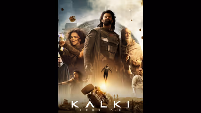 இந்தியாவில் அதிக வசூல் செய்த டாப் 10 படங்களில் 3 இந்த ஹீரோவோடது தான்! ஷாருக்கான், ரஜினி இல்ல!