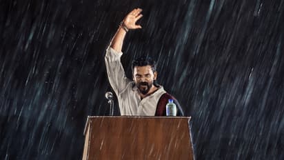 ಡಾಲಿ ಈಗ ಜಿಂಗೋ: ಉದ್ದ ಕೂದಲು ಬಿಟ್ಟು ರಾಜಕಾರಣಿಯಾದ ನಟ ರಾಕ್ಷಸ ಧನಂಜಯ್