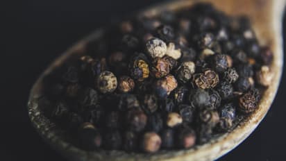 ഭക്ഷണത്തില് കുരുമുളക് ഉള്പ്പെടുത്തൂ, അറിയാം ഗുണങ്ങള്