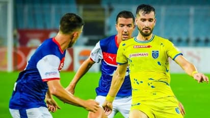 ഡ്യൂറന്ഡ് കപ്പ്: ഇഞ്ചുറി ടൈമില് ബ്ലാസ്റ്റേഴ്സിന്റെ നെഞ്ച് തകര്ത്ത് പേരേര ഡയസ്; ബെംഗലൂരു എഫ്സി സെമിയില്