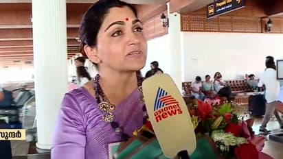 ഇനിയും മുഖം മറച്ചിരിക്കണ്ട, ദുരനുഭവങ്ങൾ ധൈര്യത്തോടെ തുറന്നുപറയണം: ഖുശ്ബു സുന്ദർ