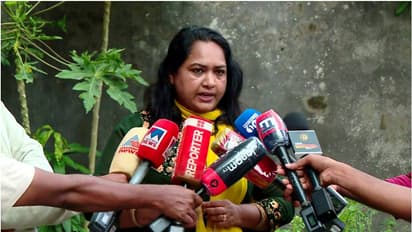  'സംവിധായകൻ രഞ്ജിത്ത് ആരോപണങ്ങളിൽ അന്വേഷണം നേരിടണം'; വിമർശനവുമായി നടി ഉഷ ഹസീന