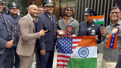 சுதந்திர தினம்; தமிழ் நடிகர் விஜய் விஷ்வாவுக்கு அமெரிக்காவில் கொடுக்கப்பட்ட மரியாதை! போட்டோஸ்!