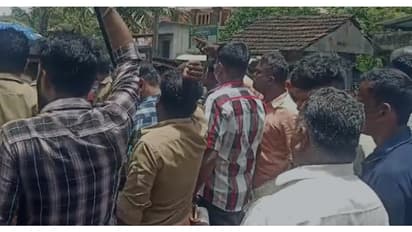 പൊലീസ് നോക്കി നിൽക്കെ കൊലവിളി മുദ്രാവാക്യവുമായി സിപിഎം പ്രവർത്തകർ