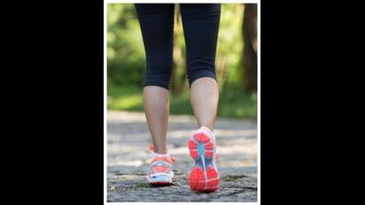 மாதவிடாய் நாட்கள்ல வாக்கிங் போனா நல்லதா? உடம்புக்கு என்னாகும் தெரியுமா?