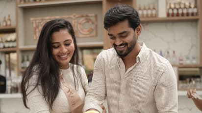 (Photos) Kannada TV star Neha Ramakrishna celebrates baby shower on her birthday