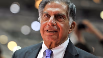 टाटा समूहाचे सर्वोसर्वा रतन टाटा यांचे ८६ व्या वर्षी निधन