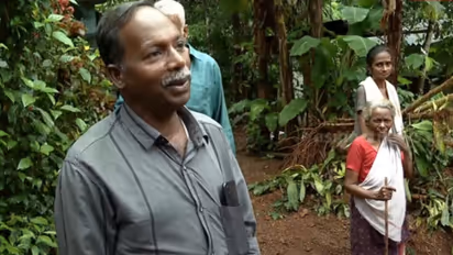 'എന്റെ 6 സെന്റിൽ ഒന്നര സെന്റ് പോയാലും അവർക്ക് വഴിയാകട്ടെ'; സ്ഥലം സൗജന്യമായി നൽകി വാകത്താനം സ്വദേശി