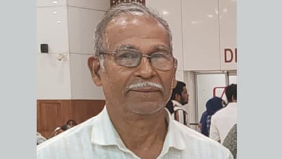 ചേര്ത്തലയിൽ മുൻ സിപിഎം നേതാവിനെ വീടിനടുത്തുള്ള മരത്തിൽ തൂങ്ങി മരിച്ച നിലയിൽ കണ്ടെത്തി