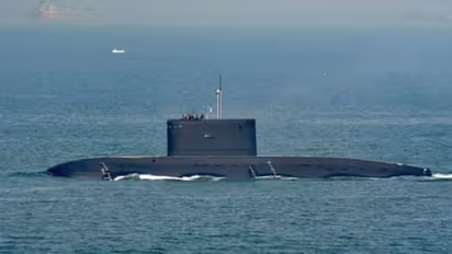INS अरिघात नेवी का नया ब्रह्मास्त्र: जानें आम सबमरीन से कैसे तेज ? चीन को देगी करारा जवाब, ताकत ऐसी कि...