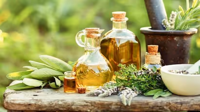 Say goodbye to grey hair with these easy homemade oils