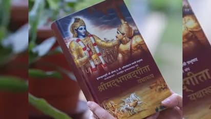 நீங்க தவறாமல் படிக்கவேண்டிய 5 புத்தகங்கள் - பரிந்துரைப்பது முகேஷ் அம்பானி!
