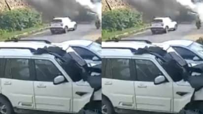 ഞെട്ടിക്കും ദൃശ്യങ്ങൾ, കൂറ്റൻ ലോറി വീണത് താഴെയുള്ള റോഡിലേക്ക്! അടിയില്‍പ്പെട്ട് പൊടിഞ്ഞമർന്ന്  ട്രാക്ടർ!