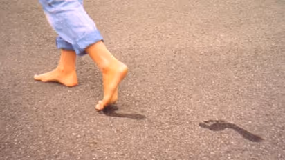 तमिलनाडु के इस गांव में जूते-चप्पल पर सख्त बैन, जानिए अनोखी वजह जो हैरान कर देगी