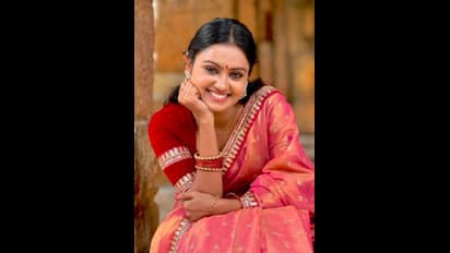 ಮಂಗಳೂರಲ್ಲಿ ಬರಿ ಓಳು ಹಾಡಿಗೆ ಡ್ಯಾನ್ಸ್ ಮಾಡ್ತಾ ಚಿಲ್ ಮಾಡ್ತಿದ್ದಾರೆ ಲಕ್ಷ್ಮೀ ಬಾರಮ್ಮ ಕೀರ್ತಿ… ಹಾಗಿದ್ರೆ ಸೀರಿಯಲ್ ಕಥೆ ಏನು?