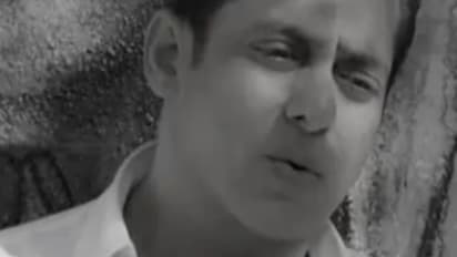 വരികള്‍ എഴുതി ആലപിച്ച് സല്‍മാൻ, വീഡിയോ ട്രോളായി