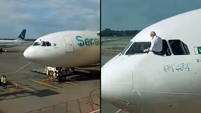 'Pakistan being Pakistan': Viral video shows pilot cleaning plane's windscreen, sets Internet abuzz (WATCH)