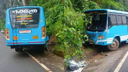 കടന്നുകളയാനുള്ള ശ്രമത്തിനിടെ അപകടം, 'നക്ഷത്ര' വൈദ്യുതി പോസ്റ്റ് തകർത്തു, ഉപേക്ഷിച്ച് മോഷ്ടാവ് മുങ്ങി