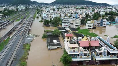 ஆந்திரா.. தெலுங்கானா வெள்ளம்.. கிள்ளி கொடுக்காமல் அள்ளிக்கொடுத்த ஜூனியர் என்.டி ஆர்!