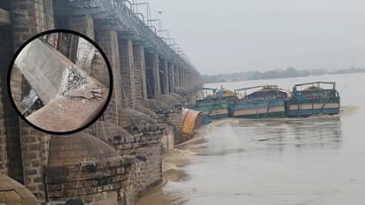 ಟಿಬಿ ಡ್ಯಾಂ ರೀತಿ ಪ್ರಕಾಶಂ ಬ್ಯಾರೇಜ್ ಹಾನಿ: 3 ದೋಣಿಗಳು ಡಿಕ್ಕಿ ಹೊಡೆದು ಬ್ಯಾರೇಜ್ ಗೇಟ್ ಪಿಲ್ಲರ್ಗೆ ಹಾನಿ