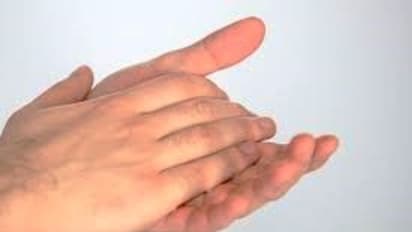 சும்மா உள்ளங்கையை ஒன்றோடு ஒன்றாக தேய்ப்பதால் கிடைக்கும் அசரடிக்கும் நன்மைகள்!! 