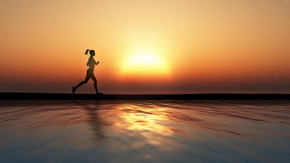 Morning Vs Evening Walk: Which is more effective for weight loss?