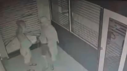 ನಾಸಿಕ್ನಲ್ಲಿ ಮತ್ತೆ ಕಾಣಿಸಿಕೊಂಡ ಚಡ್ಡಿ ಬನಿಯನ್ ಗ್ಯಾಂಗ್: ಸಿಸಿಟಿವಿಯಲ್ಲಿ ದೃಶ್ಯ ಸೆರೆ