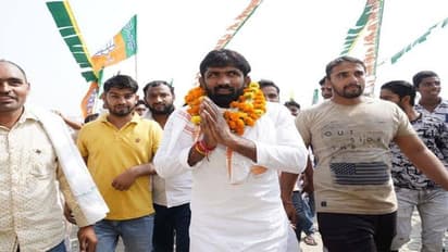 Dara Singh to Vinesh Phogat: Wrestlers who joined politics 