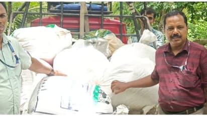 ഒറ്റയൊരാൾ പോലും താമസമില്ലാത്ത വീട്; രഹസ്യവിവരം കിട്ടി, പിടിച്ചെടുത്തത് ഒന്നും രണ്ടുമല്ല 550 കിലോഗ്രാം അരി