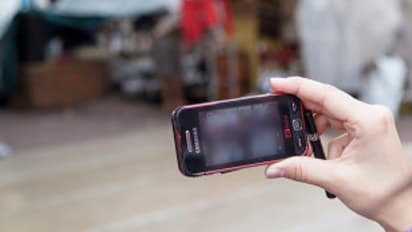 പട്ടാപ്പകൽ ഫുട്പാത്തിൽ നടന്ന പീഡനം പകർത്തി, ദൃശ്യങ്ങൾ വൈറലാക്കി, 42കാരൻ പിടിയിൽ, പീഡിപ്പിച്ചയാൾ ജയിലിൽ