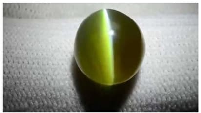 വൈഡൂര്യം ധരിച്ചാലുള്ള ഗുണങ്ങള് എന്തൊക്കെ? കൂടുതലറിയാം