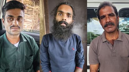 മലമ്പുഴ ജയിലിൽ സൗഹൃദമായി, പുറത്തിറങ്ങിയപ്പോൾ ഇടപാടും തുടങ്ങി, പാർക്കിങ് ഏരിയയിൽ 3.5 കിലോ കഞ്ചാവുമായി പിടിയിൽ