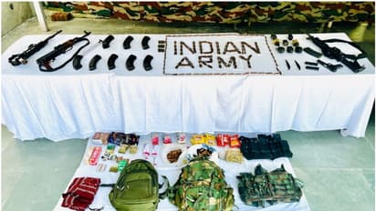 നൗഷേരയിൽ നുഴഞ്ഞുകയറ്റ ശ്രമം തകർത്ത് സുരക്ഷാ സേന; രണ്ട് ഭീകരരെ വധിച്ചു, ആയുധങ്ങൾ പിടികൂടി