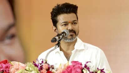 திமுகவை அப்படியே காப்பியடிக்கும் விஜய்.. எந்த ரூட்டில் தெரியுமா? குமுறும் வினோஜ் செல்வம்!