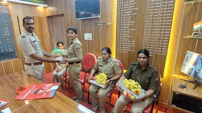 ಸಬ್ ಇನ್ಸ್‌ಪೆಕ್ಟರ್‌ರಿಂದಲೇ ಮಹಿಳಾ ಪೇದೆಗೆ ಲೈಂಗಿಕ ಕಿರುಕುಳ: ಮತ್ತೊಂದೆಡೆ ಬಾಗಿಣ ನೀಡಿ ಸೋದರತ್ವ ಭಾವನೆ