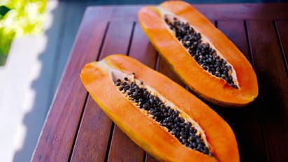 മുഖം സുന്ദരമാക്കാൻ പപ്പായ കൊണ്ടുള്ള ഫേസ് പാക്കുകൾ