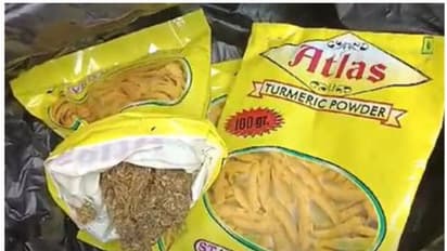 യുവതിയുടെ കൈയിൽ മഞ്ഞൾപൊടിയുടെ 10 പാക്കറ്റുകൾ; സംശയം തോന്നി തുറന്ന് പരിശോധിച്ചപ്പോൾ അകത്ത് നിറയെ കഞ്ചാവ്