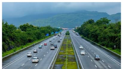 5,614 கி.மீ நெடுஞ்சாலைகள் அமைத்து NHAI புதிய சாதனை! இலக்கை விட அதிகம்! 