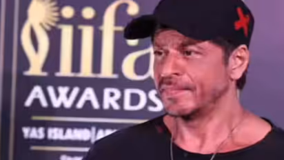 വീണ്ടും ചുള്ളനായോ?, ഷാരൂഖിന്റെ പുതിയ ചിത്രങ്ങള് ചര്ച്ചയാകുന്നു