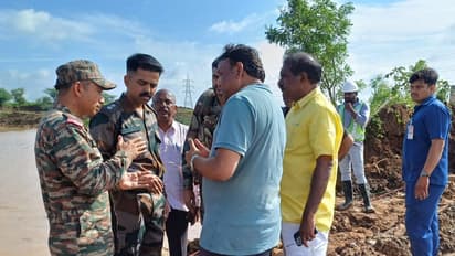 ಭಾರತೀಯ ಸೇನೆಯಿಂದ ವಿಜಯವಾಡ ಪ್ರವಾಹ ಪೀಡಿತ ಜನರ ರಕ್ಷಣೆ!