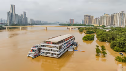 'Worst floods in 30 years': Thousands evacuated as Typhoon Yagi wreaks havoc in Vietnam, over 170 dead (WATCH)