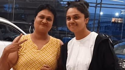 34 படமும் ஃபிளாப்.. ஐட்டம் டான்சில் விஜயகாந்துக்கு நிகராக கட்டவுட் வைத்து கொண்டாடப்பட்ட அனுராதா!