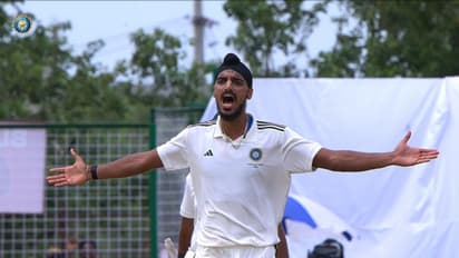 സഞ്ജുവിന്റെ സെഞ്ചുറി പാഴായില്ല, ദുലീപ് ട്രോഫിയില് ഇന്ത്യ ബിയെ തകര്ത്ത് ഇന്ത്യ ഡി; ജയം 257 റണ്സിന്