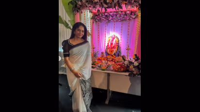 ಗಣೇಶನ ಮುಂದೆ ಟ್ರಾನ್ಸ್‌ಪರೆಂಟ್ ಸೀರೆ ಹಾಕ್ಬೇಕಾ?; ಭವ್ಯಾ ಗೌಡ ಫೋಟೋ ವೈರಲ್ ಮಾಡಿದ ನೆಟ್ಟಿಗರು! 