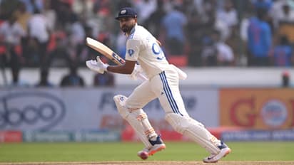 Duleep Trophy: Shreyas Iyar comes out to bat wearing sunglasses, dismissed for duck