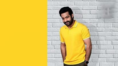 ಜೂ.ಎನ್‌ಟಿಆರ್‌ ಹಾಕಿದ್ದ ಶೂ ನೋಡಿದ್ರಾ?: ಬೆಲೆ ಎಷ್ಟು ಗೊತ್ತಾ? ಕೇಳಿದ್ರೆ ನೀವು ಶಾಕ್ ಆಗ್ತೀರಾ?