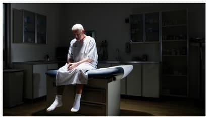 കാൽമുട്ട് ചികിത്സയ്ക്കെത്തിയ 63 -കാരന് ജനനേന്ദ്രിയം 'അസ്ഥി'യായി മാറുന്ന അപൂർവ്വ രോഗം; കണ്ടെത്തിയത് എക്സ്റേയിൽ