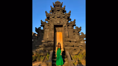 ಗೆಳತಿ ಜೊತೆ ಬಾಲಿಯಲ್ಲಿ ಪಾರು... ಹಾಗಿದ್ರೆ ಬಿಗ್ ಬಾಸ್'ಗೆ ಬರ್ತಿದ್ದಾರೆ ಅನ್ನೋದು ಸುಳ್ಳಾ?